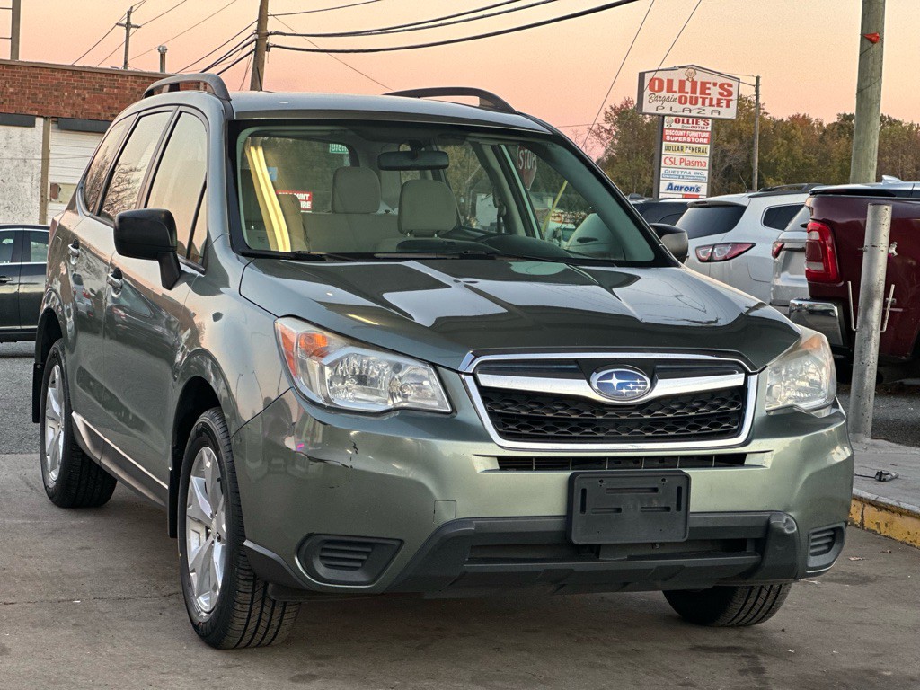 2015 Subaru Forester Image 1