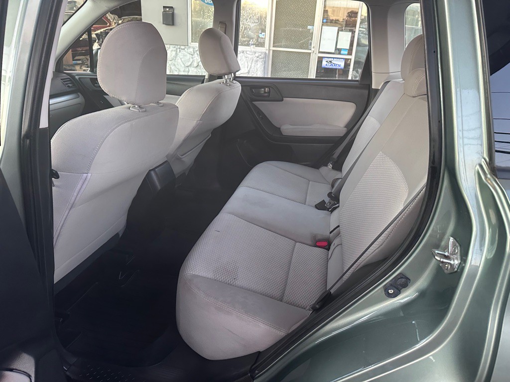 2015 Subaru Forester Image 14