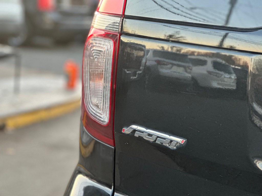 2015 Ford Explorer Image 10