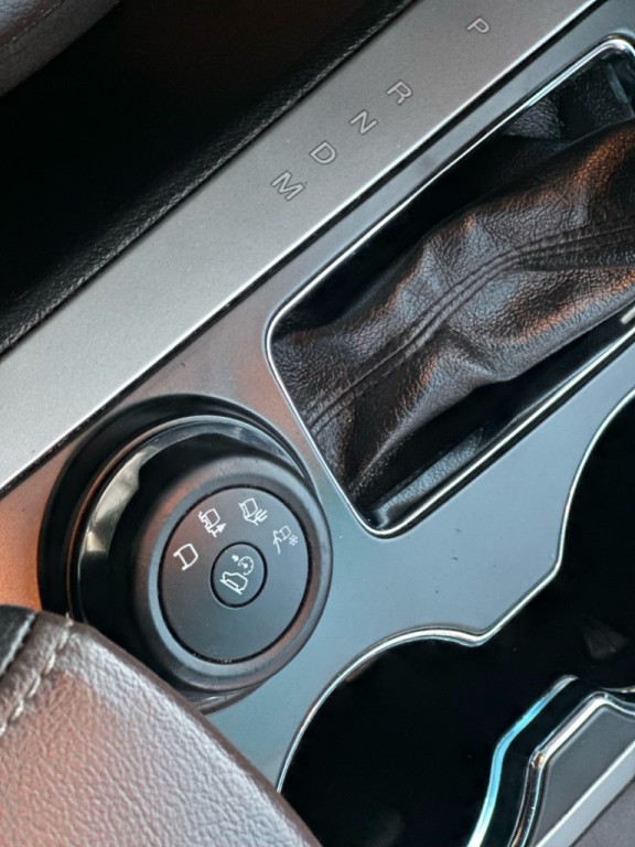 2015 Ford Explorer Image 14