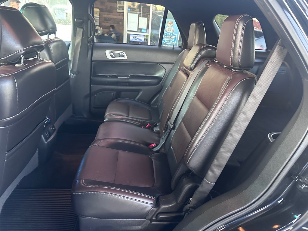 2015 Ford Explorer Image 20