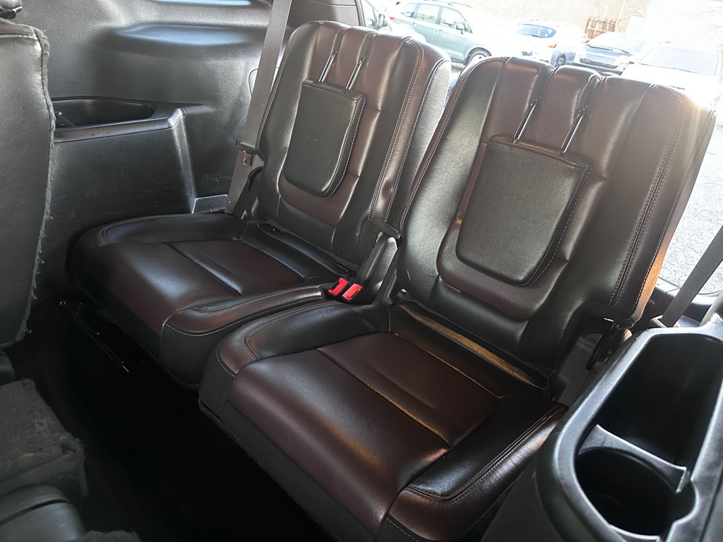 2015 Ford Explorer Image 22