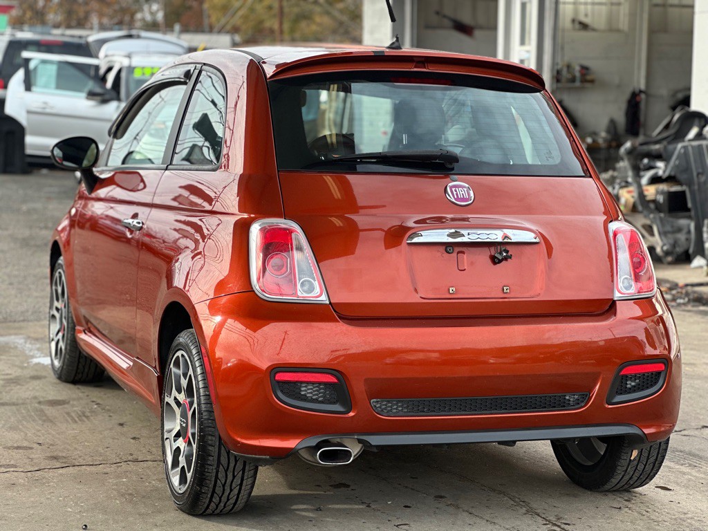 2012 FIAT 500 Image 7