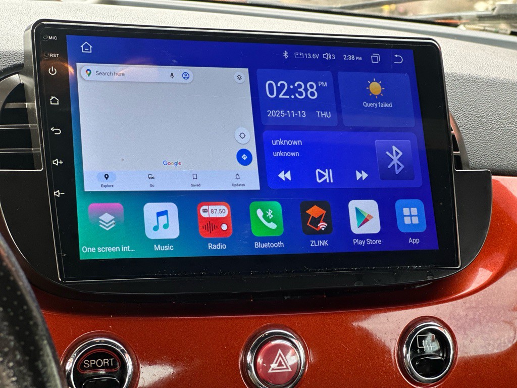 2012 FIAT 500 Image 9