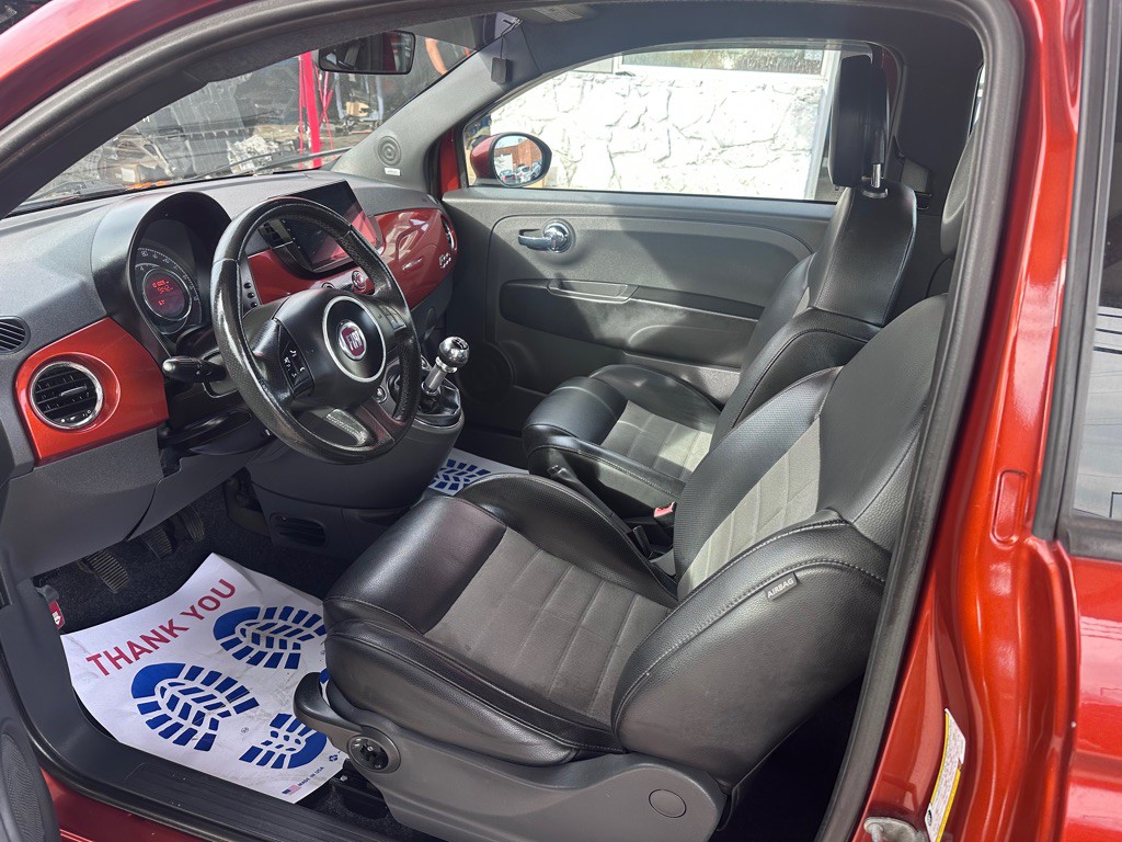 2012 FIAT 500 Image 11