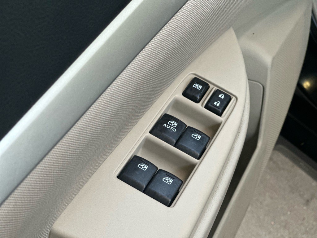 2013 Subaru Outback Image 13