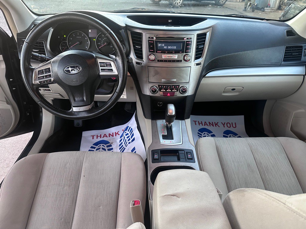 2013 Subaru Outback Image 14