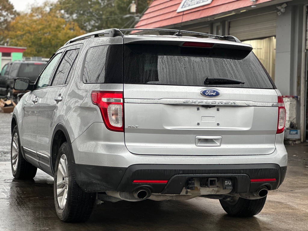 2011 Ford Explorer Image 7