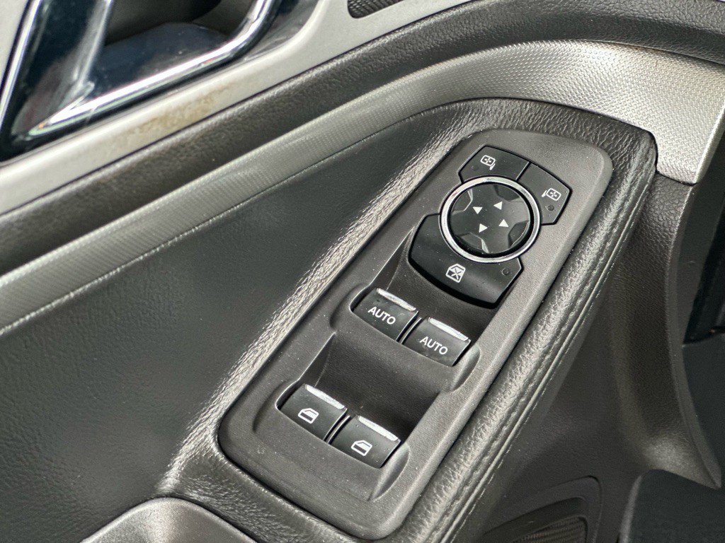 2011 Ford Explorer Image 14