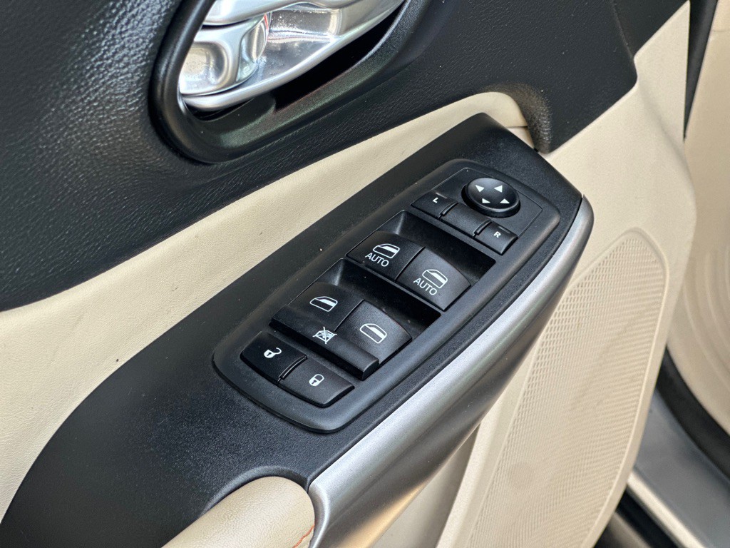 2021 Jeep Cherokee Image 17