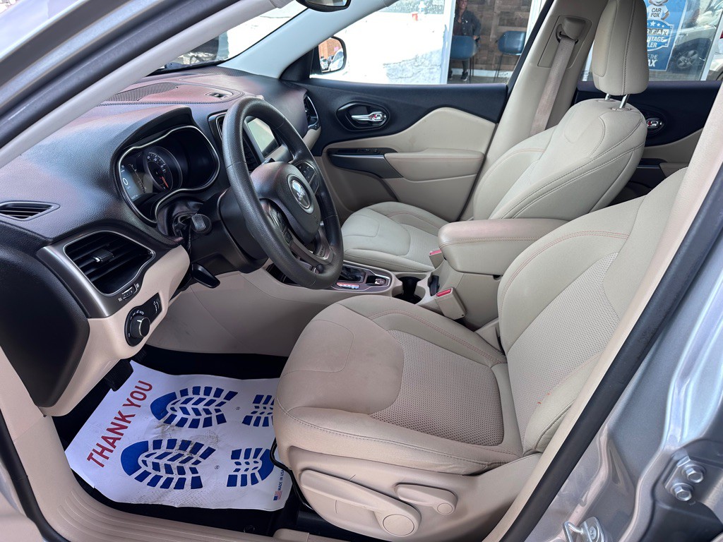 2021 Jeep Cherokee Image 20