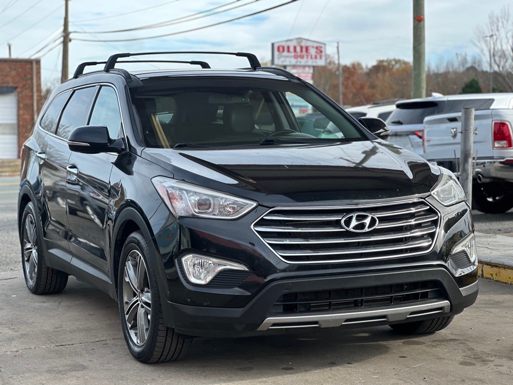 2014 Hyundai Santa Fe Image 1