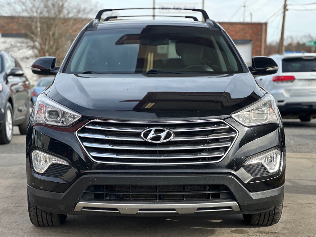 2014 Hyundai Santa Fe Image 2