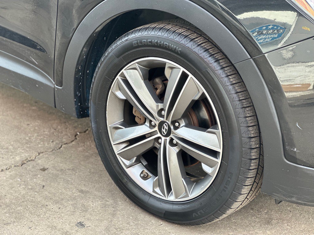 2014 Hyundai Santa Fe Image 4