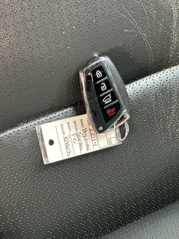 2014 Hyundai Santa Fe Image 19