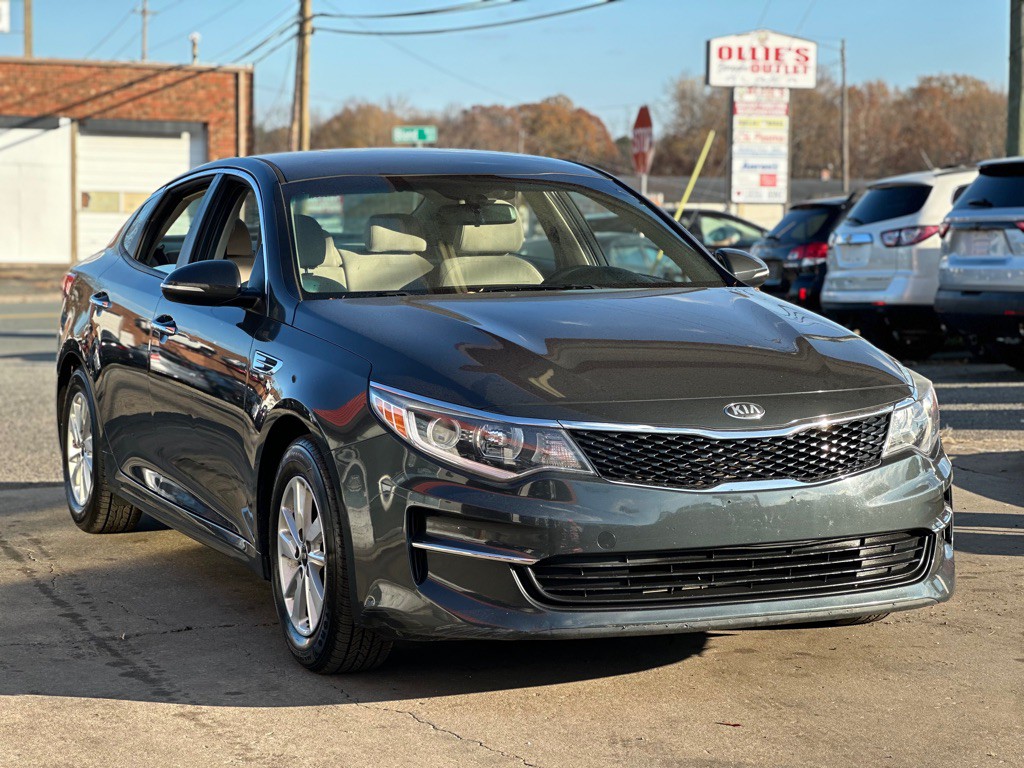 2016 Kia Optima Image 1