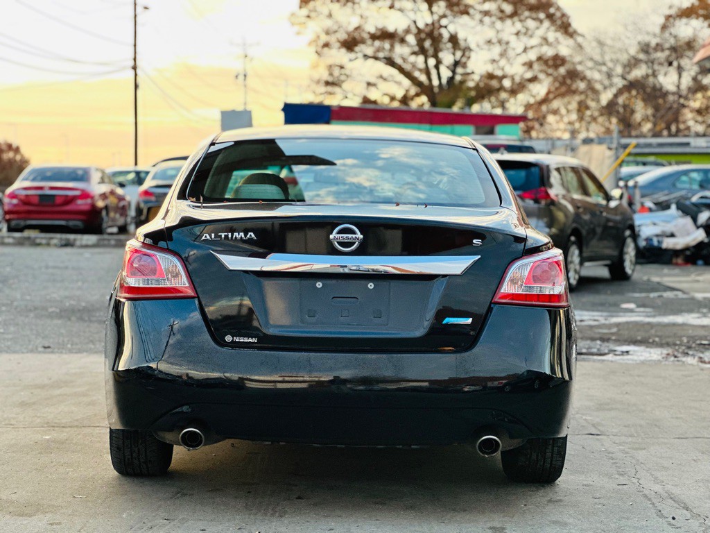 2013 Nissan Altima Image 8