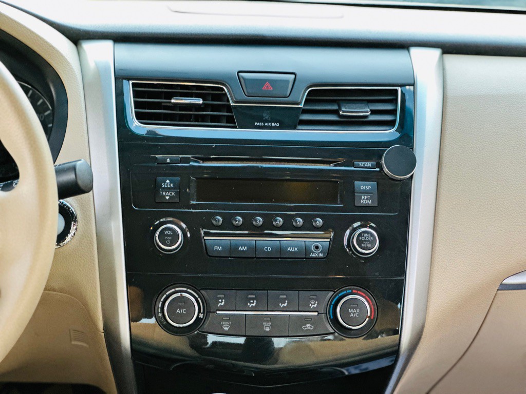 2013 Nissan Altima Image 11