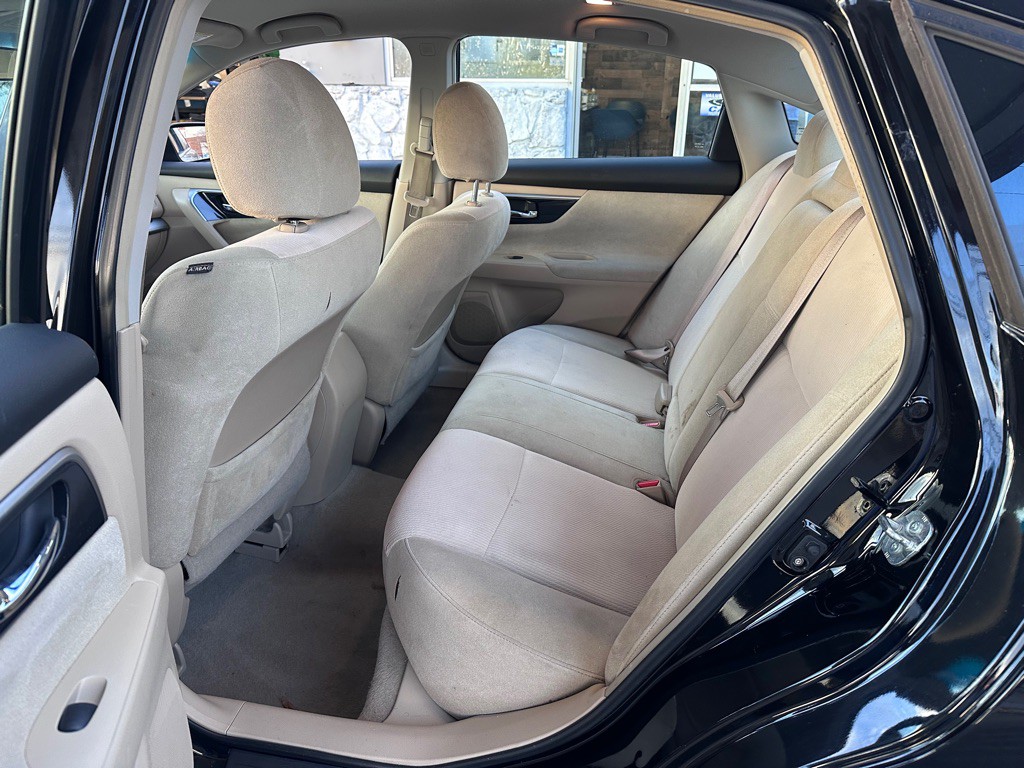 2013 Nissan Altima Image 19