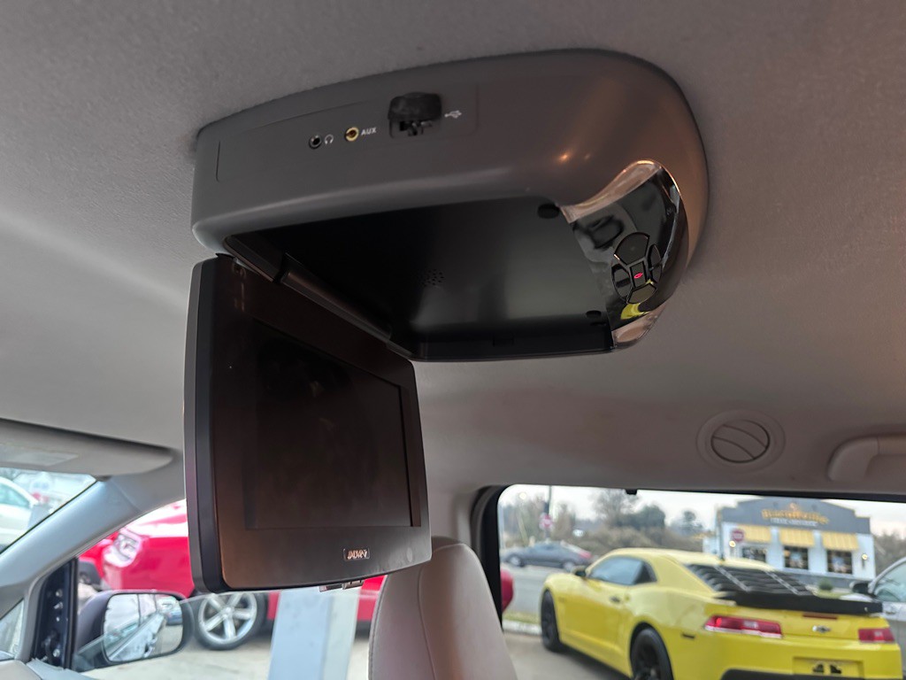 2014 Toyota Sienna Image 15