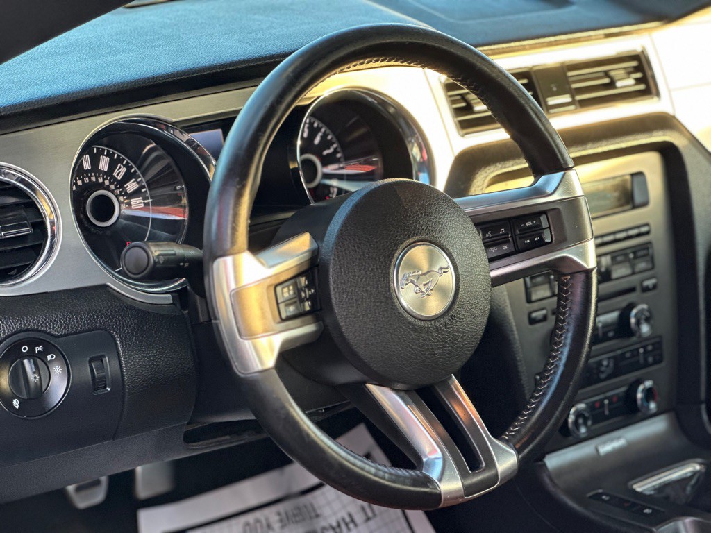 2014 Ford Mustang Image 13