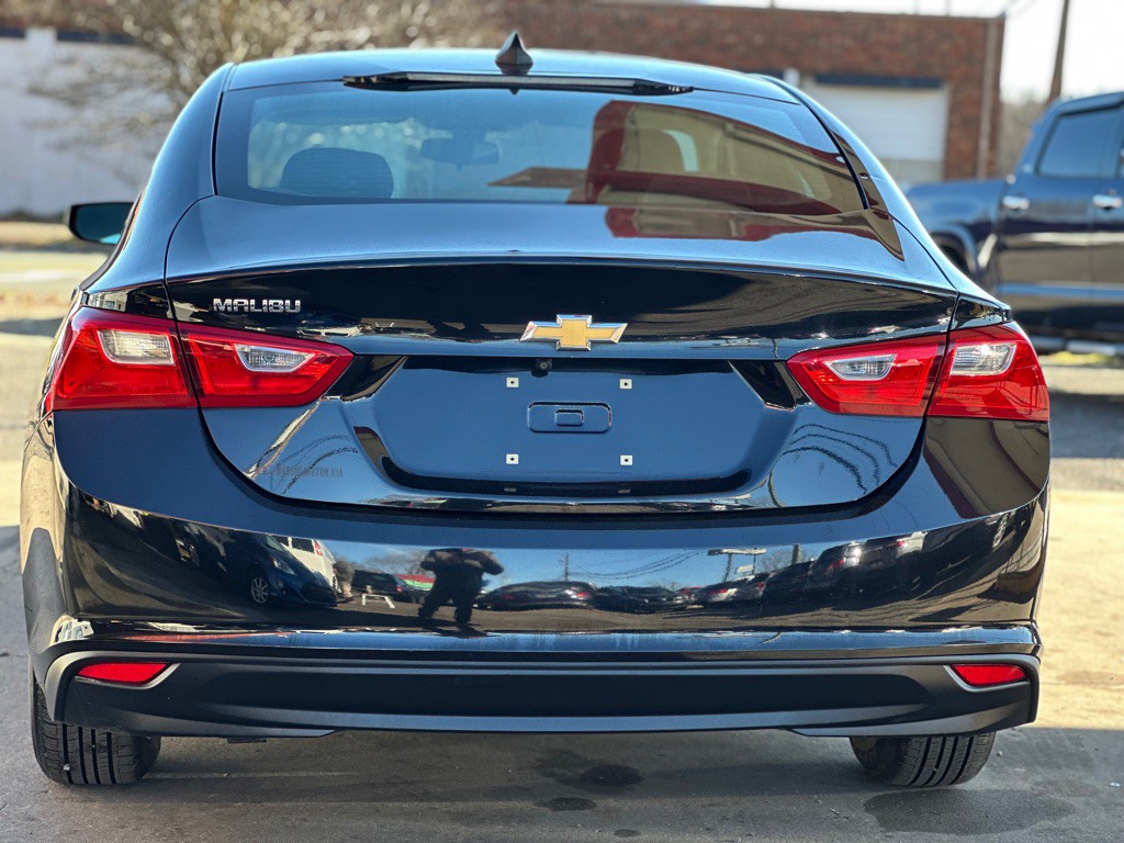 2018 Chevrolet Malibu Image 5