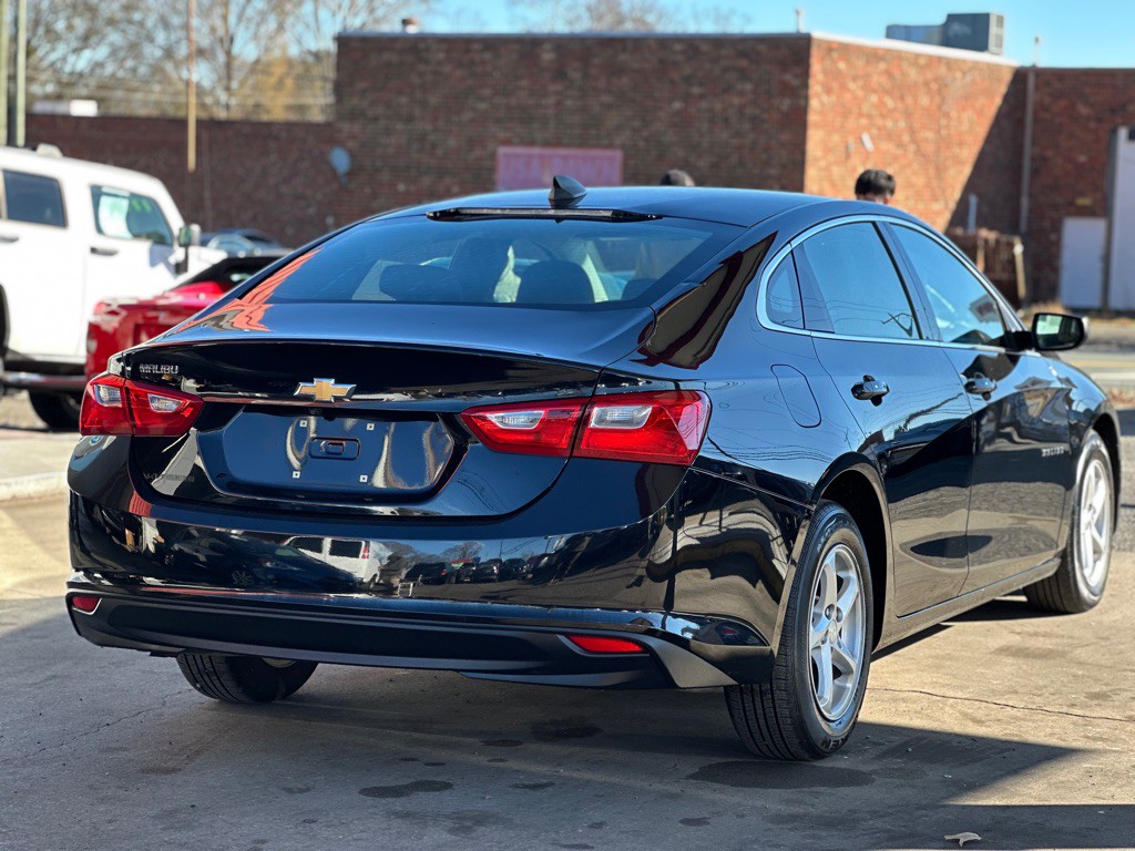 2018 Chevrolet Malibu Image 7