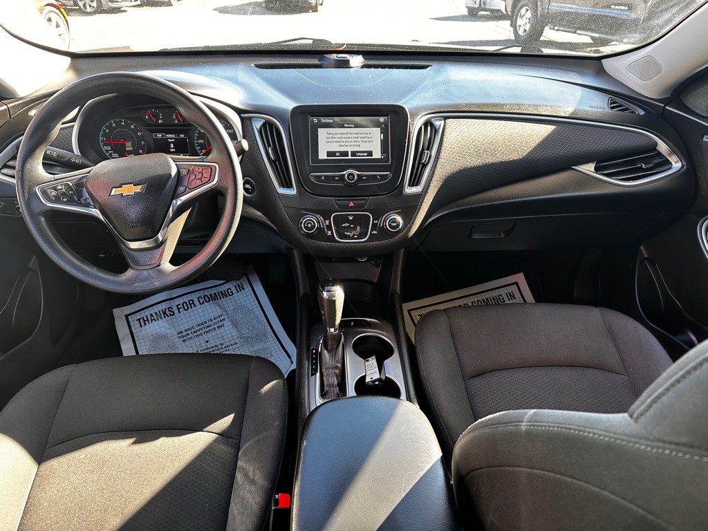 2018 Chevrolet Malibu Image 11