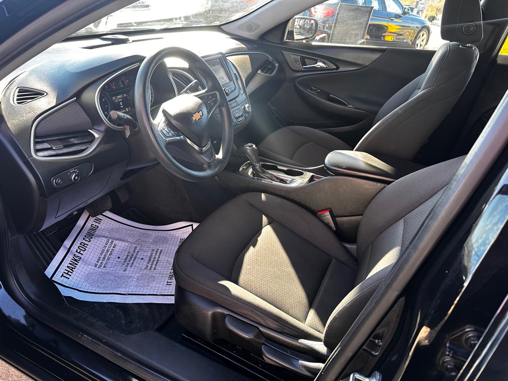 2018 Chevrolet Malibu Image 12