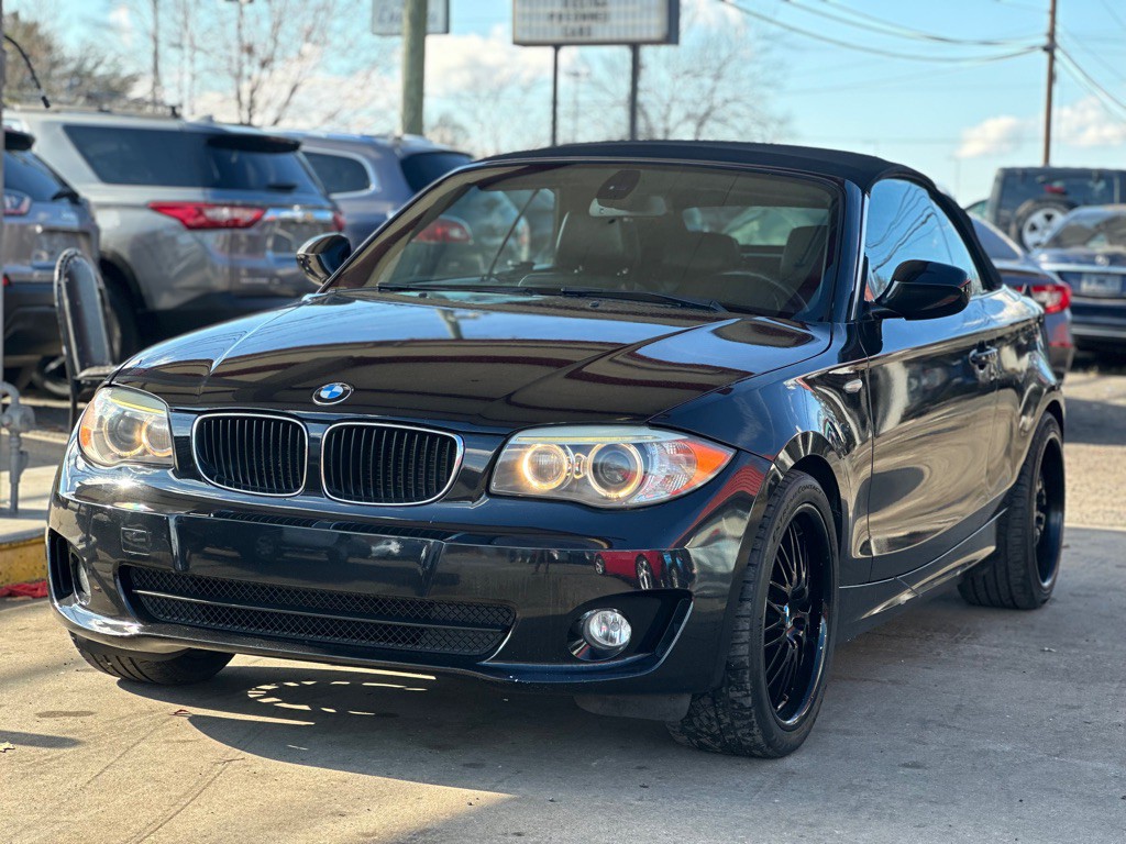 2012 BMW 1 Series Image 3