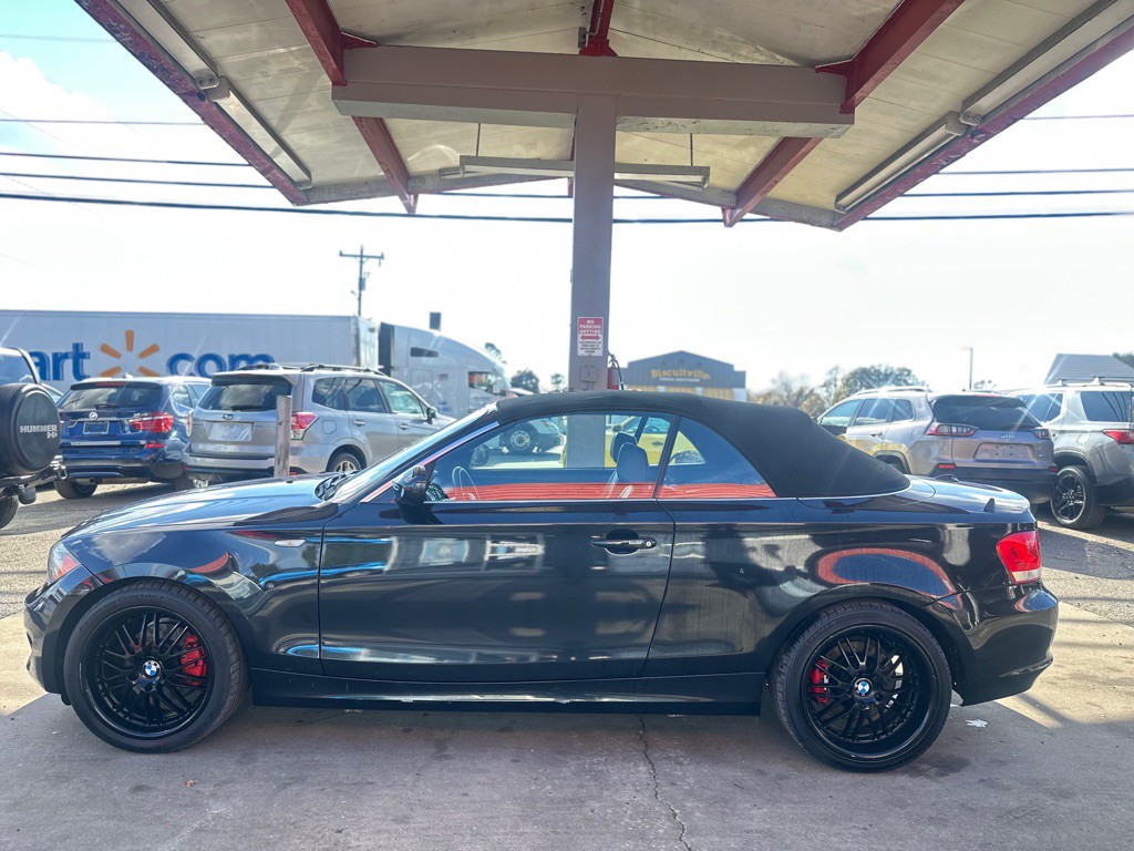 2012 BMW 1 Series Image 9