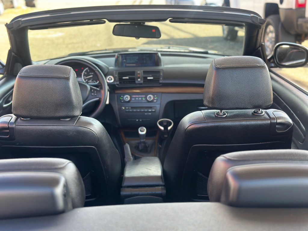 2012 BMW 1 Series Image 18