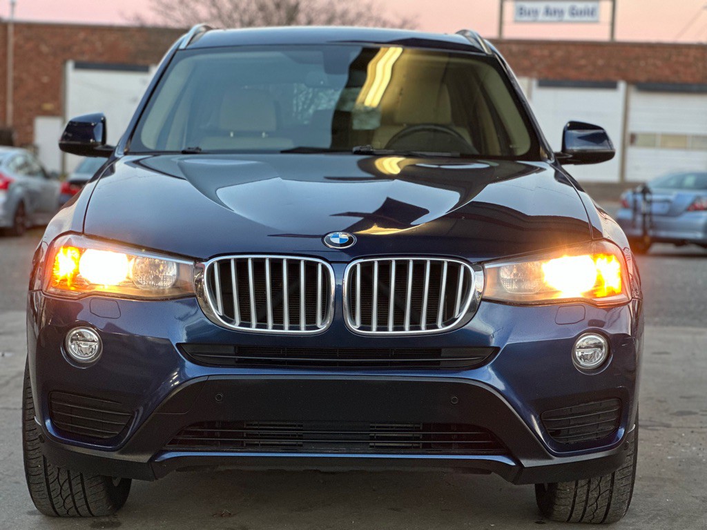2017 BMW X3 Image 2