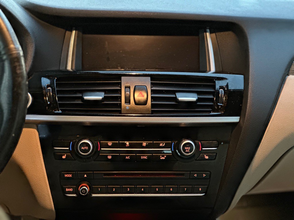 2017 BMW X3 Image 11