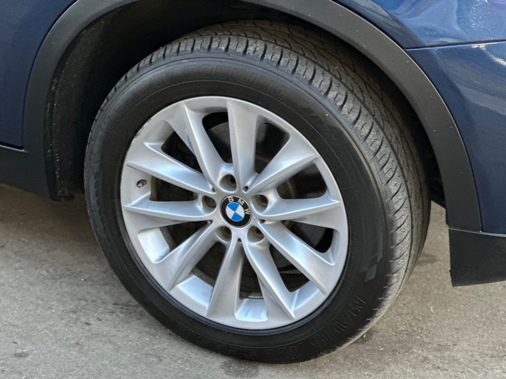 2017 BMW X3 Image 17