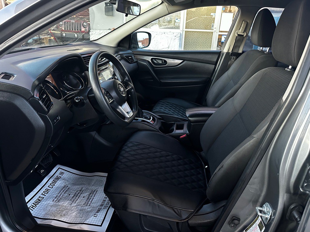 2017 Nissan Rogue Image 13