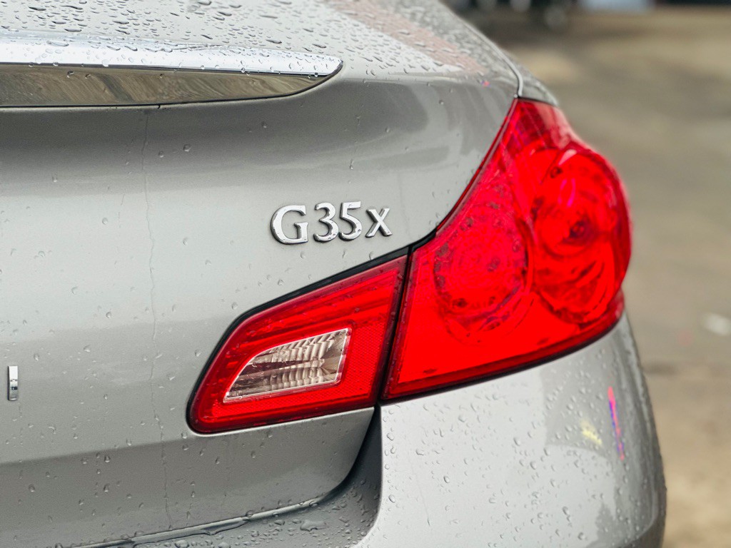 2007 INFINITI G35 Image 9