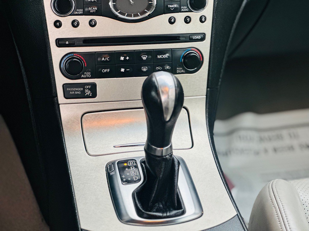 2007 INFINITI G35 Image 10