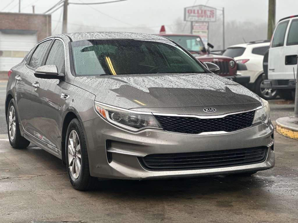 2016 Kia Optima Image 1