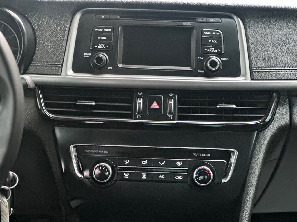 2016 Kia Optima Image 12