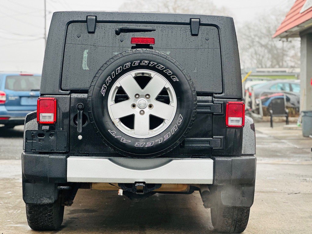 2012 Jeep Wrangler Unlimited Image 9