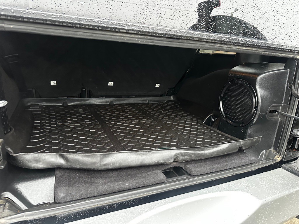 2012 Jeep Wrangler Unlimited Image 24