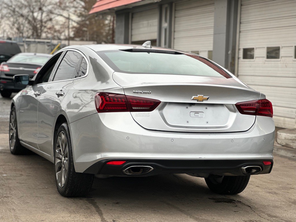 2016 Chevrolet Malibu Image 8