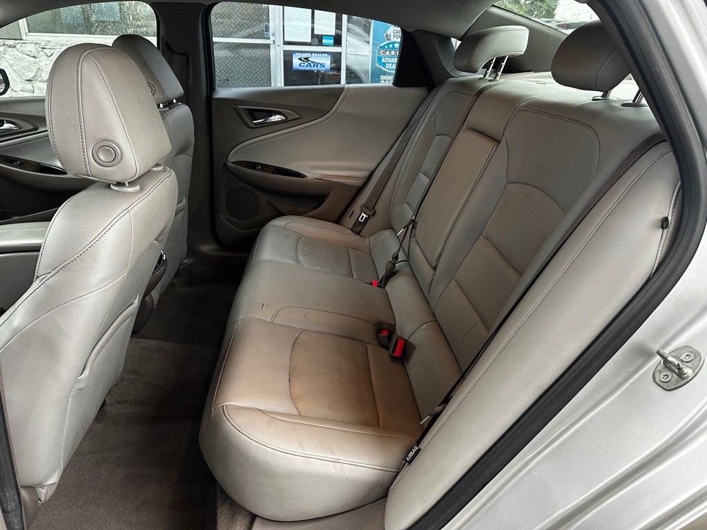 2016 Chevrolet Malibu Image 19