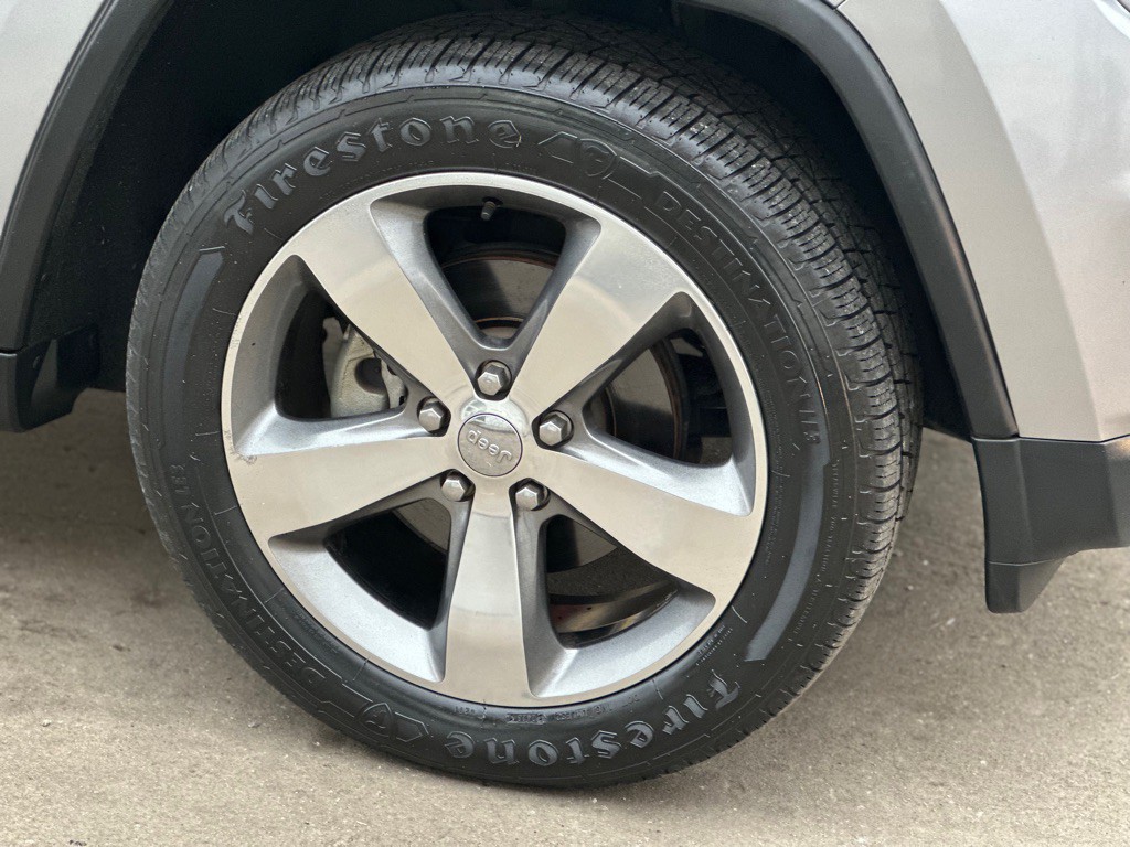 2015 Jeep Grand Cherokee Image 8