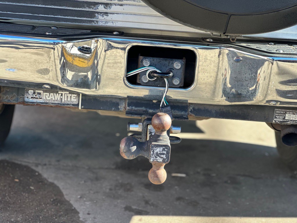 2000 Mitsubishi Montero Image 9