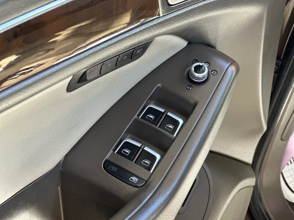 2015 Audi Q5 Image 12