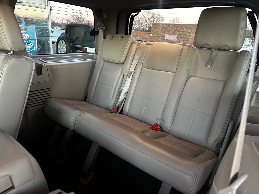 2008 Lincoln Navigator Image 18