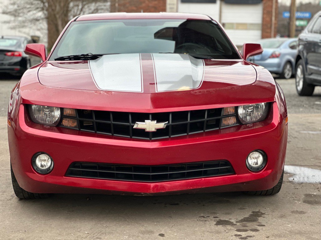 2013 Chevrolet Camaro Image 2