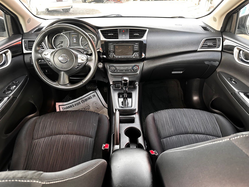 2017 Nissan Sentra Image 9